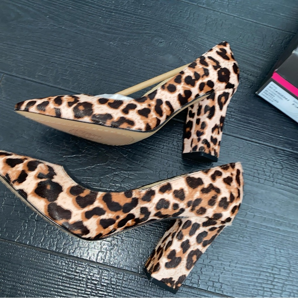 Vince Camuto Haircalf Block Heel Pumps Sz 8.5M Candera Animal Leopard Print New - Picture 12 of 16